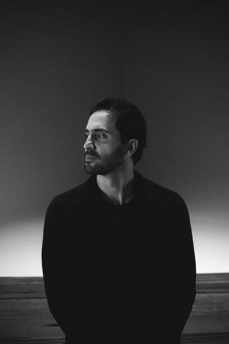 Retrato de Robson Galvão em preto e branco